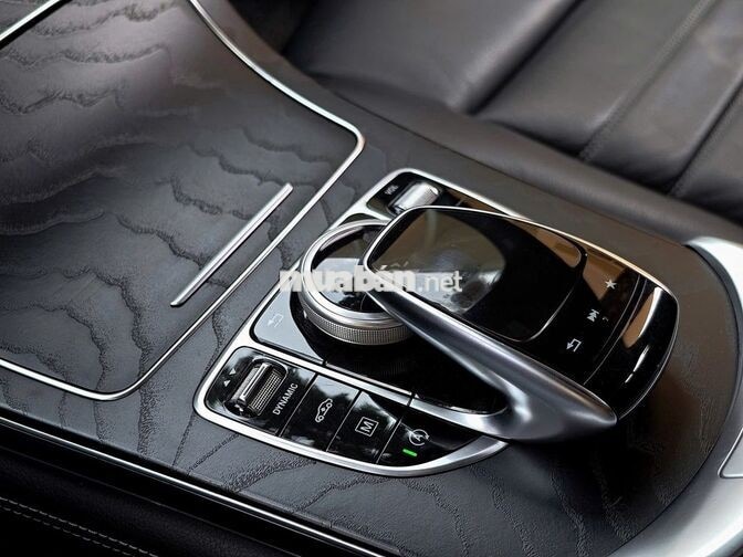 Bán GLC300 4Matic SX 2019 nguyên zin 1 chủ từ đầu