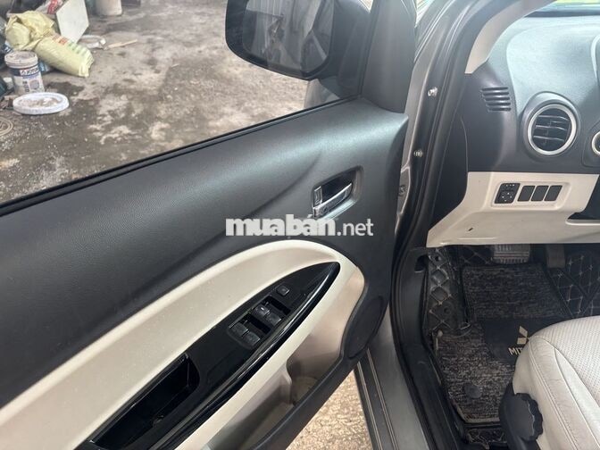 Mitsubishi Attrage 2017 Tự động Xám