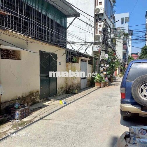 Chính chủ bán nhà mặt ngõ  ô tô đỗ của khu cán bộ dân trí cao
