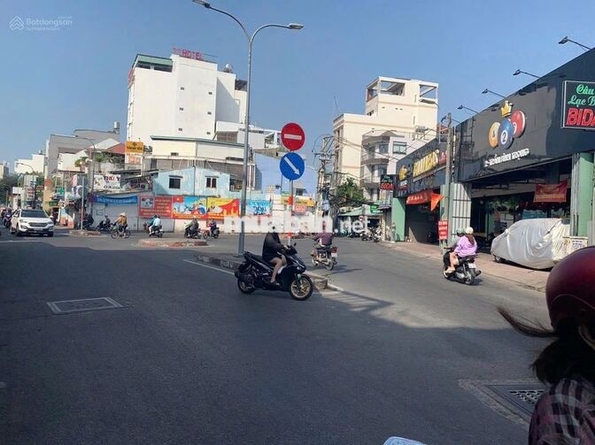 Nhà MB Rộng Cho thuê Làm Đc Đa Ngành Nghề DT:900m2 Giá:260tr/ Tháng