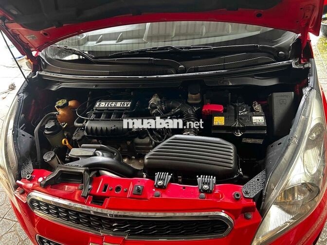 Chevrolet Spark LT Số sàn 5 chỗ Đỏ