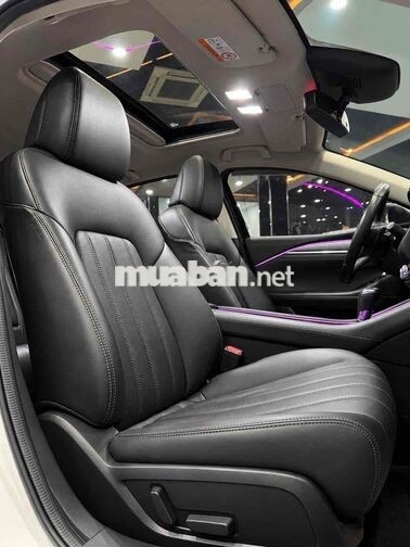 Mazda 6 Model 2025 2.0 Premium 37.000km Trắng/ Đen