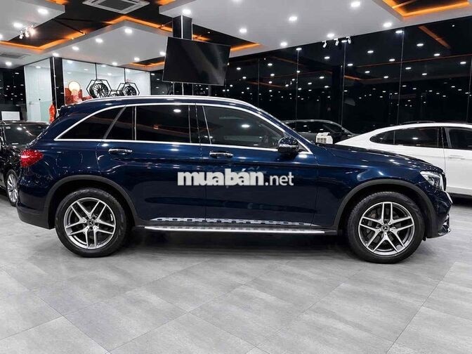 Mercedes-Benz GLC 300 Model 2019 50.000 Miles