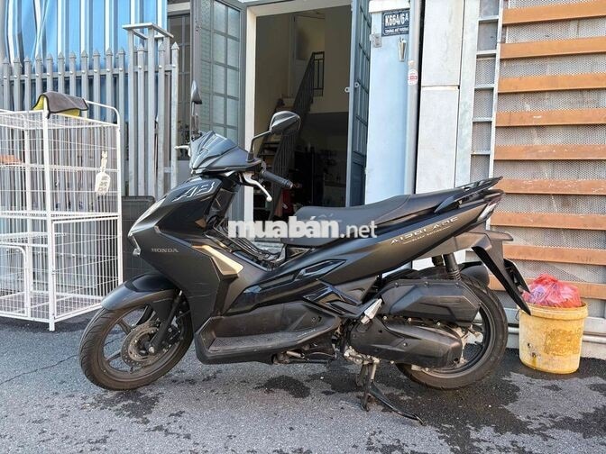 Honda Air Blade 2023 125cc 12660 km Đen