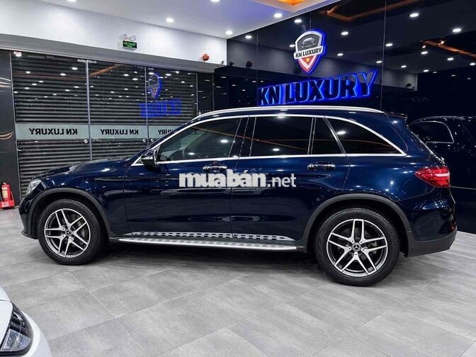 Mercedes-Benz GLC 300 Model 2019 50.000 Miles