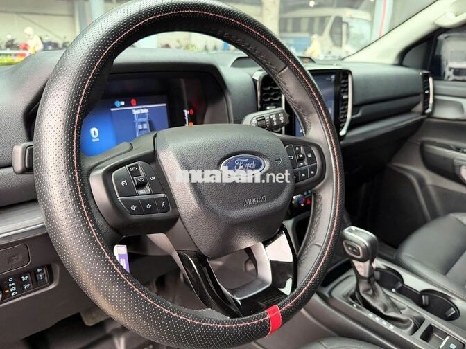 Everest Sport 2024 Đen lướt 5.800 km BH CHính Hãng