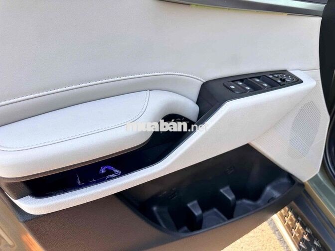Kia Carens 2025 Luxury 7 chỗ xanh rêu