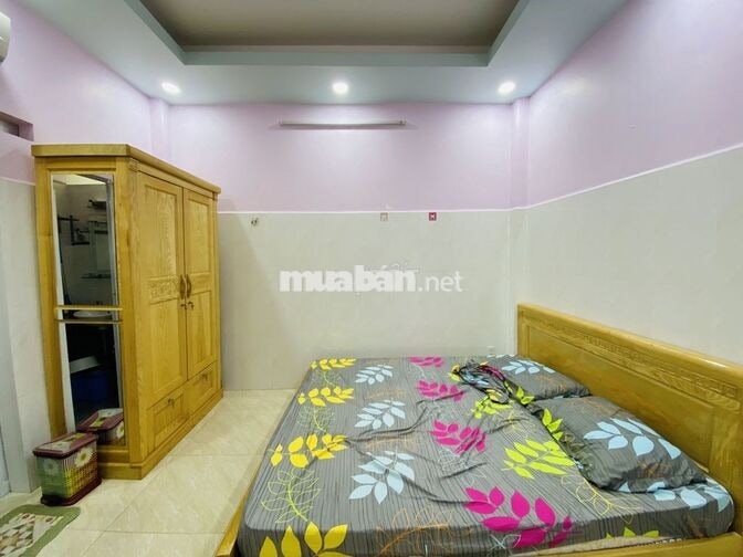 Phòng Full Nội thất, siêu thoáng ngay 183 Tôn Thất Thuyết Q4 Giá rẻ