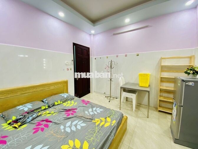 Phòng Full Nội thất, siêu thoáng ngay 183 Tôn Thất Thuyết Q4 Giá rẻ