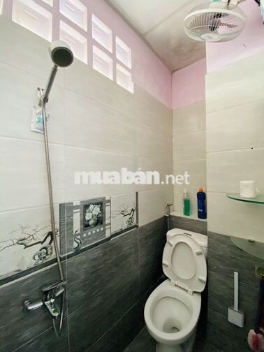 Phòng Full Nội thất, siêu thoáng ngay 183 Tôn Thất Thuyết Q4 Giá rẻ
