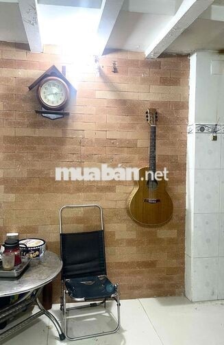 Tôi muốn cho thuê một bạn nam ở ghép