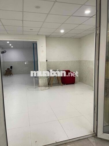 Cần cho thuê gấp nhà nguyên căn. đường Nguyễn văn đậu p11. bt