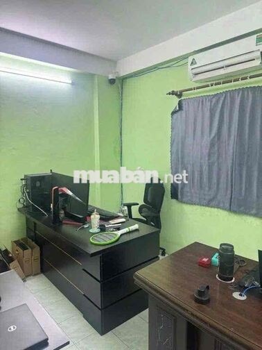 Nhà CMT8 Quận 10 40 m² 3 Tầng 4 PN - Hẻm Gần 4M - 15 Triệu