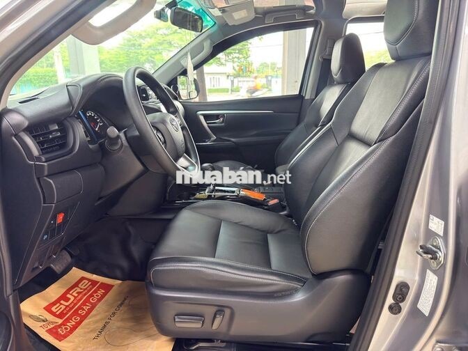 Toyota Fortuner 2024 2.4G AT Bạc 63739 km