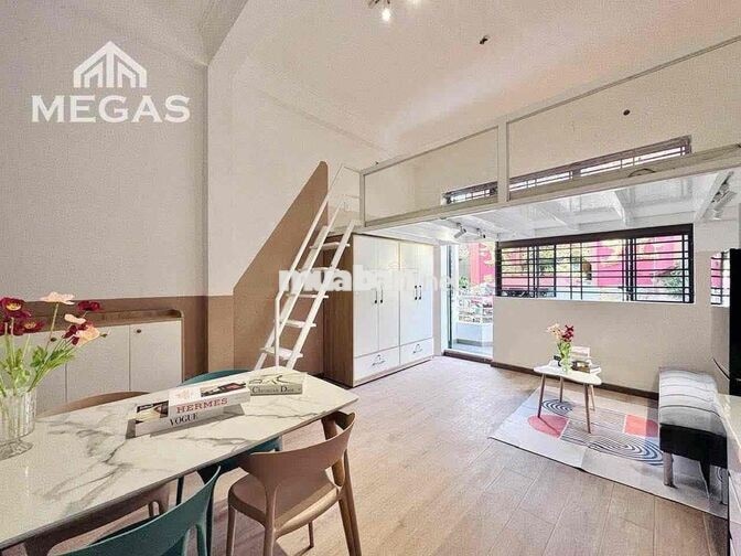 CHO THUÊ CĂN HỘ DUPLEX BAN CÔNG NGAY QUẬN 10 - GẦN CẦU VƯỢT 3/2
