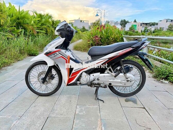 🛵HONDA WAVE RSX 2013 TRẮNG ĐỎ ĐEN