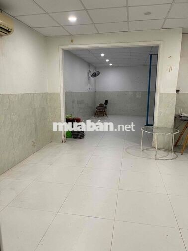 Cần cho thuê gấp nhà nguyên căn. đường Nguyễn văn đậu p11. bt