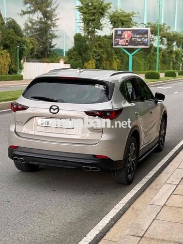Mazda CX-5 2024 Premium 2.0 xe đẹp 1 chủ từ mới