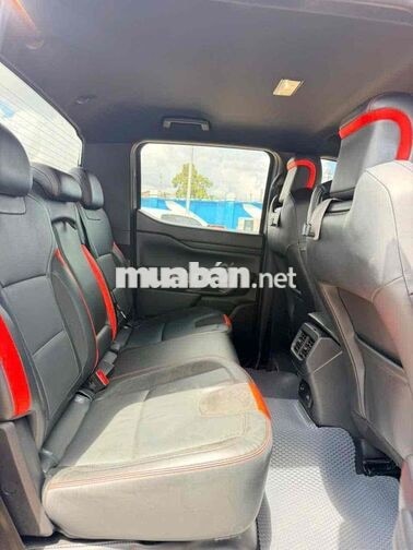 Ford Ranger Raptor 2025 xám 8.000 km