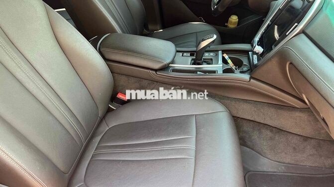 VinFast Lux A2.0 2022 Base 11 vạn Đỏ
