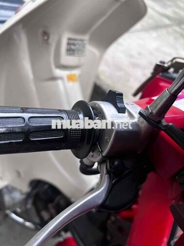 Honda DD70 màu Đỏ