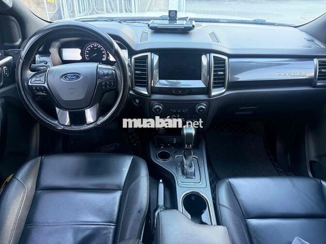 Ford Everest 2022 Titanium