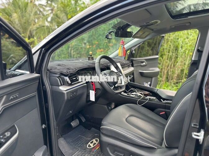 Hyundai Custin 2025 1.5 Cao cấp 2000km Đen