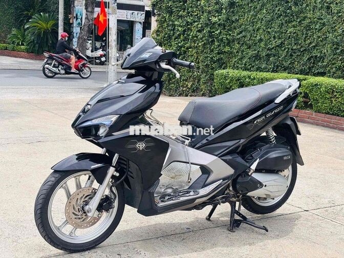 HONDA AIR BLADE 2017 ĐEN BẠC