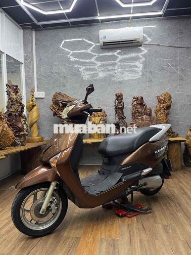 Honda Lead biển SG dàn áo liền lạc, máy móc êm