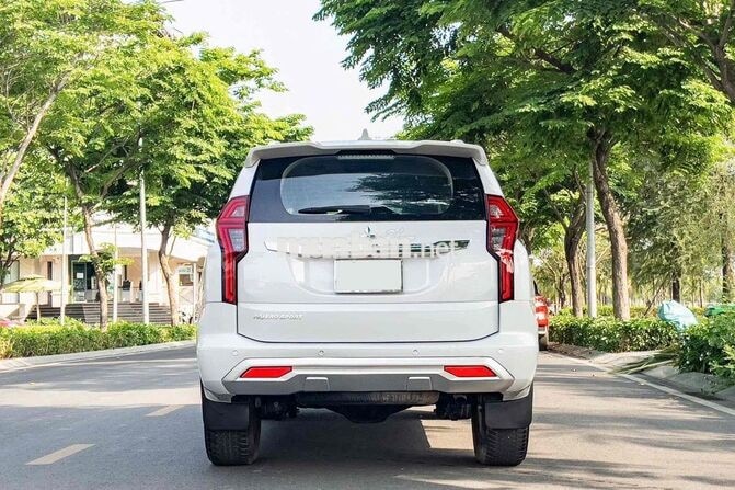 Mitsubishi Pajero Sport 2021 4x2 80.000 km Trắng