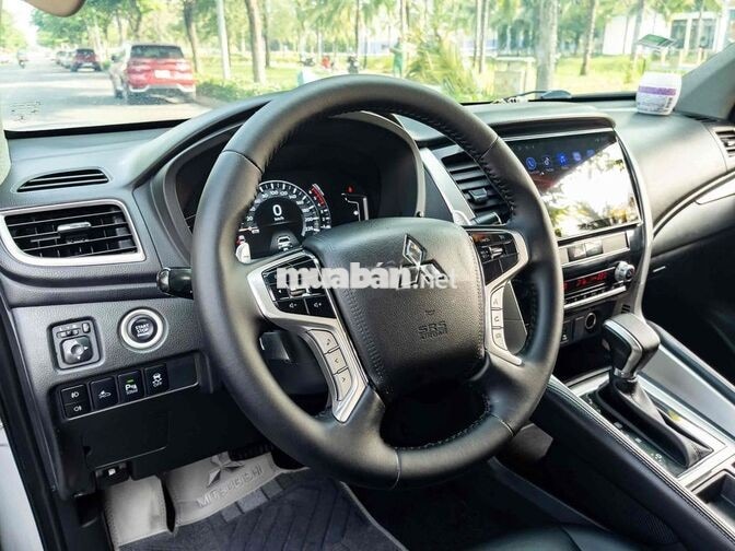 Mitsubishi Pajero Sport 2021 4x2 80.000 km Trắng