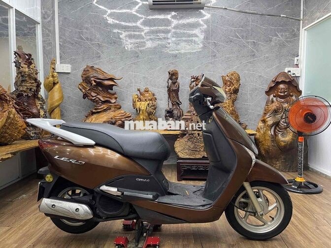 Honda Lead biển SG dàn áo liền lạc, máy móc êm