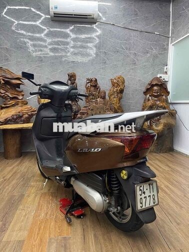Honda Lead biển SG dàn áo liền lạc, máy móc êm