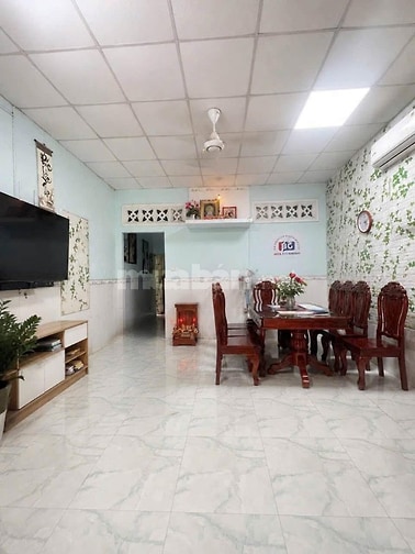 BÁN NHANH NHÀ 82M2,NGANG 5,4M ,CẠNH NGẢ TƯ THỦ ĐỨC . GIÁ CHỈ 4 TỶ 900 