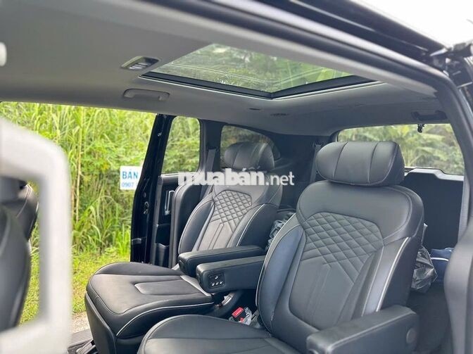 Hyundai Custin 2025 1.5 Cao cấp 2000km Đen