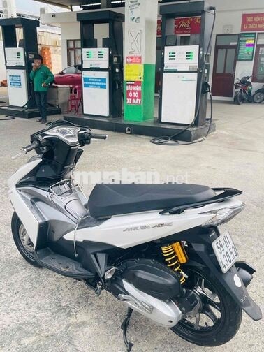 Air Blade màu trắng xám chính chủ