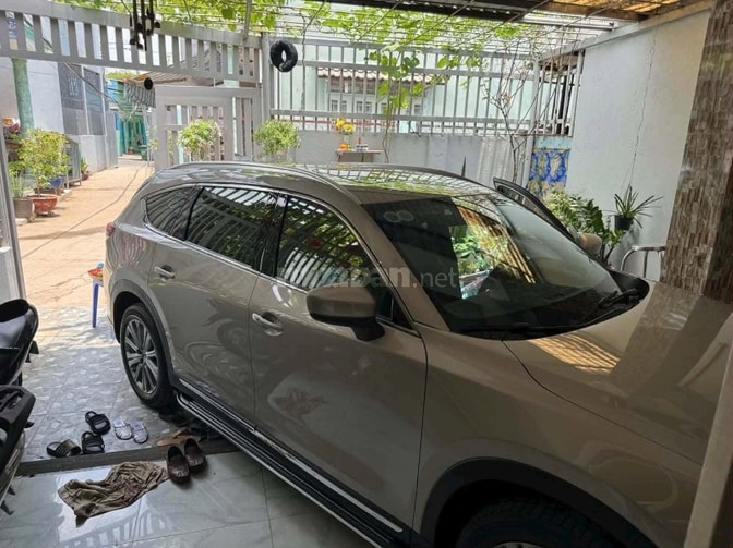 BÁN NHANH NHÀ 82M2,NGANG 5,4M ,CẠNH NGẢ TƯ THỦ ĐỨC . GIÁ CHỈ 4 TỶ 900 