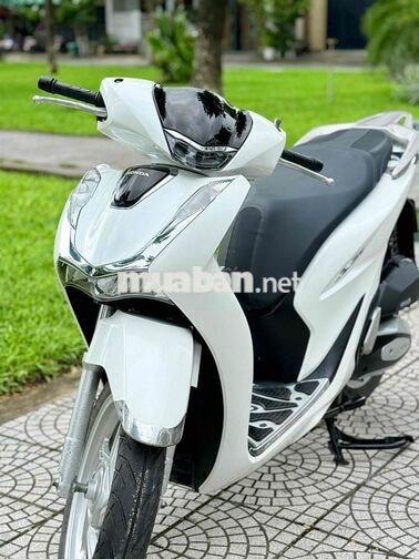 Honda SH 2022 màu trắng