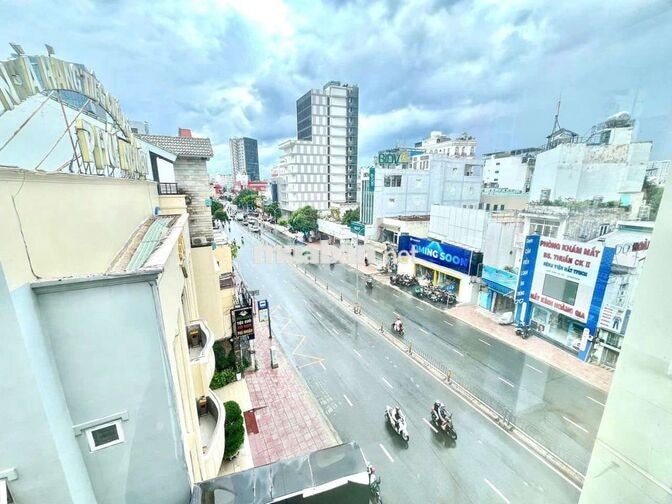 CHO THUÊ HOẶC BÁN CĂN GÓC 2 MT 126-128 PHAN ĐĂNG LƯU 6 TẦNG THANG MÁY 