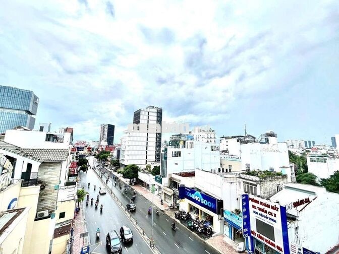 CHO THUÊ HOẶC BÁN CĂN GÓC 2 MT 126-128 PHAN ĐĂNG LƯU 6 TẦNG THANG MÁY 
