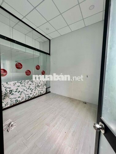 Cho Thuê Nhà DT 5x20m Gác Lửng Trống Xuốt Hợp May Mặc In Ấn Nhôm Kính