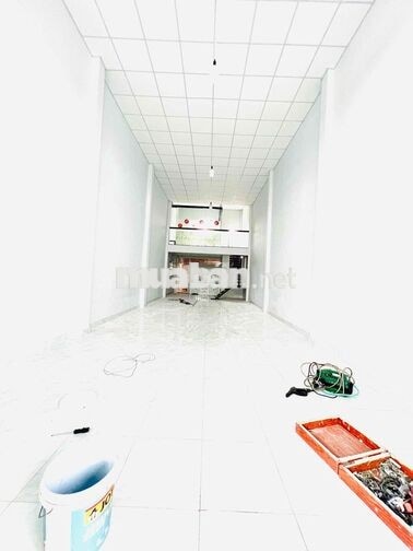 Cho Thuê Nhà DT 5x20m Gác Lửng Trống Xuốt Hợp May Mặc In Ấn Nhôm Kính