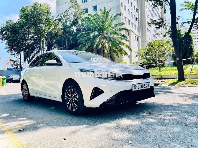 KIA K3 2024 2.0 PREMIUM 32370 KM TRẮNG