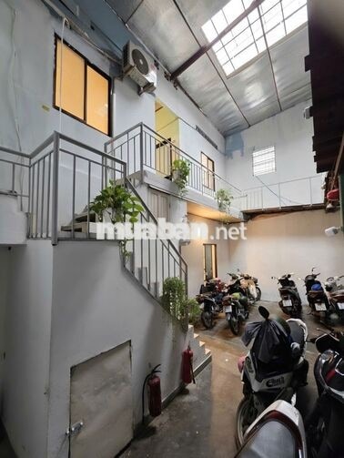 Phòng 3tr450 cửa sổ, cầu chữ Y Q8 gần SGU, KHTN, UEH, STU