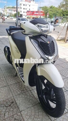 Honda SH 2018 màu trắng