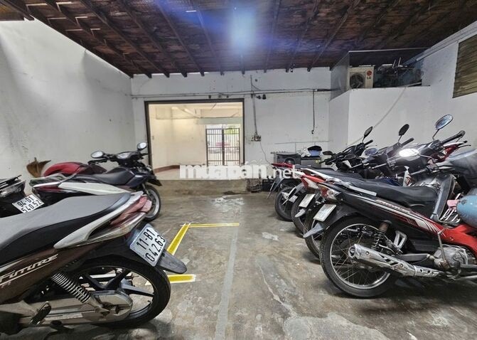Phòng 3tr450 cửa sổ, cầu chữ Y Q8 gần SGU, KHTN, UEH, STU