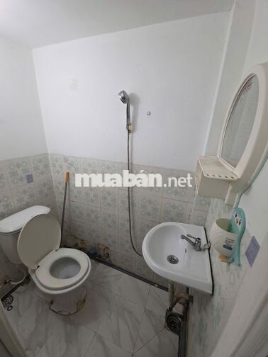 Phòng 3tr450 cửa sổ, cầu chữ Y Q8 gần SGU, KHTN, UEH, STU