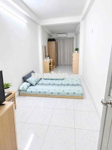 cho thuê nhà hẻm xe hơi CMT8, gần chợ hoà hưng, 3PN, sẵn NT- 13 triệu