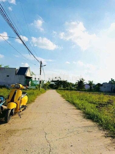 đất long cang sát bên chợ và KCN Long Cang