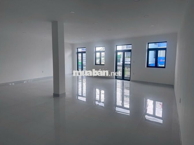 NHÀ MẶT TIỀN NGUYÊN CĂN, HÓC MÔN (MỚI 100%)